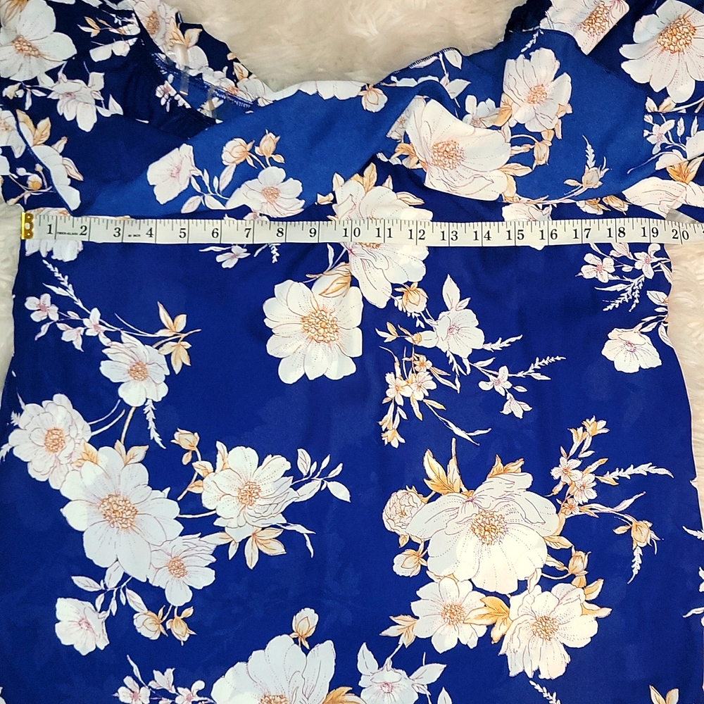 Ladies Top - Picture 2 of 6